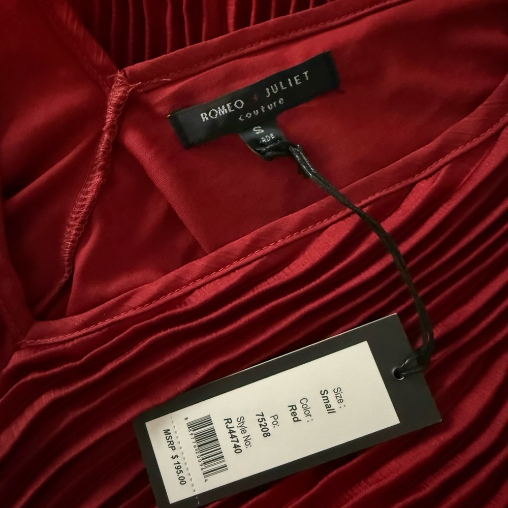 NWT Romeo & Juliet Couture Backless Red Dress - Picture 4 of 5
